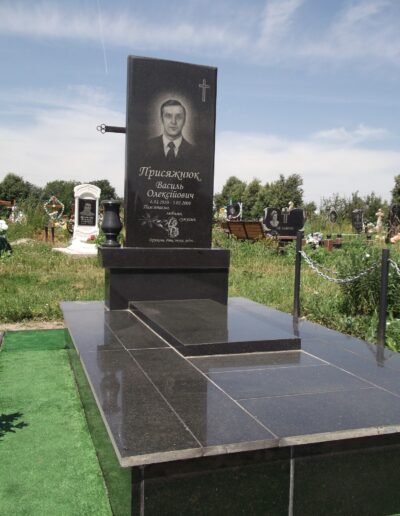 Пам`ятники гранітні