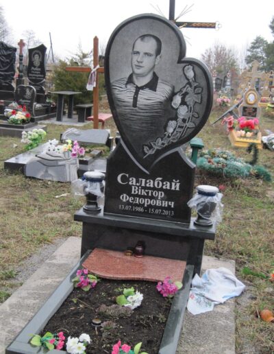Пам`ятники гранітні